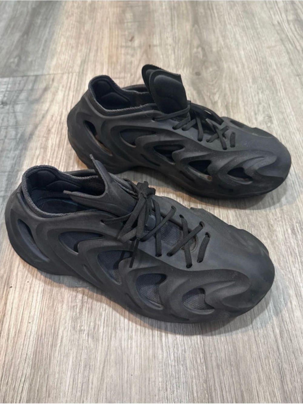 adidas Men's Black Sculpted-adidas adiFOM Q 'Black Carbon'